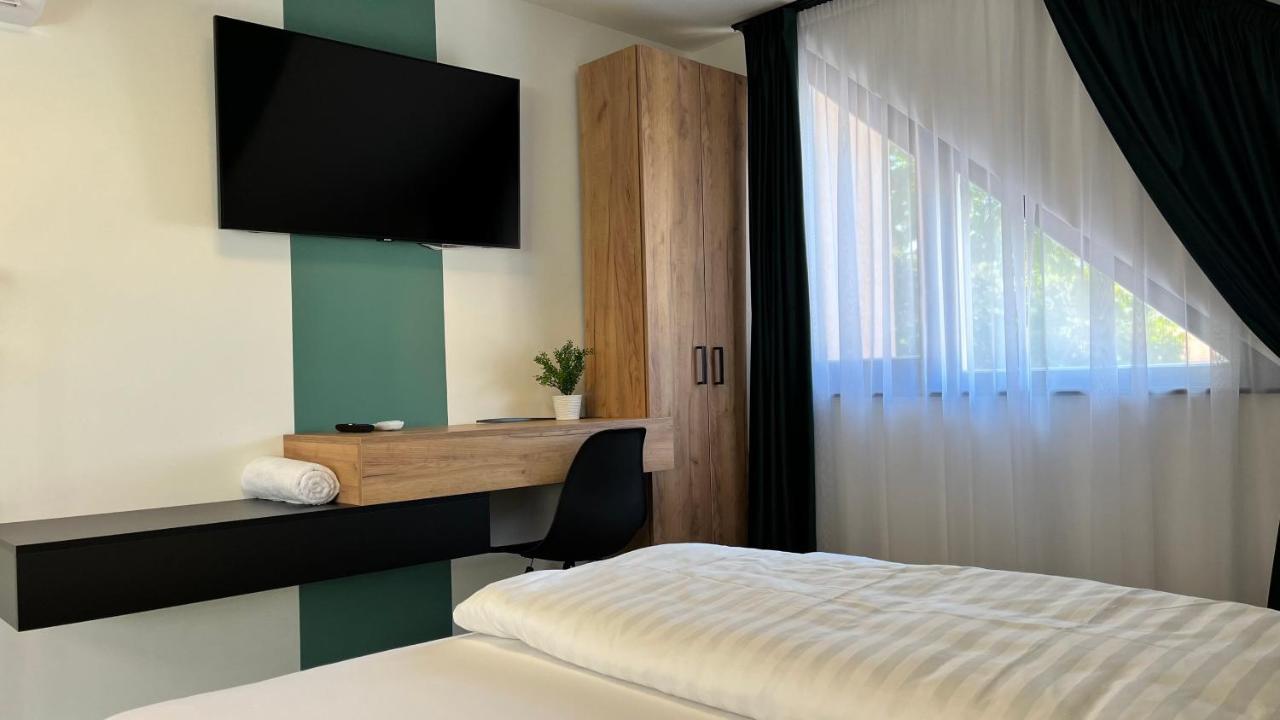 Rezidex Apartmanhaz แซแก็ด ภายนอก รูปภาพ
